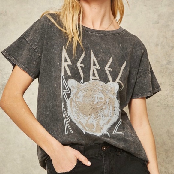 Rebel Vintage Tee - Picture 2 of 2